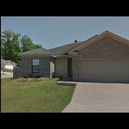 Rent this 3 bed house on 2991 Wildwood Drive in Benton, AR 72015