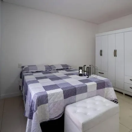 Buy this 3 bed house on Rua Albertina Vieira Lourdes in Muçunge da Grama, Juiz de Fora - MG