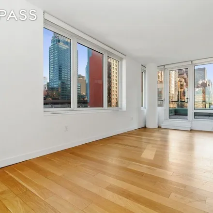 Rent this 3 bed apartment on LANA in 515 9th Avenue, New York