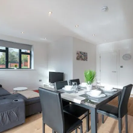 Rent this 4 bed apartment on 2 Julien Road in London, CR5 2DN