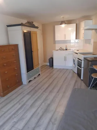 Rent this studio apartment on Brierley Avenue in London, N9 8PP