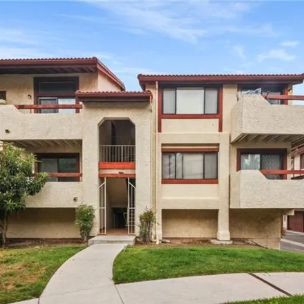 Buy this 3 bed condo on 18183 Sundowner Way Unit 846 in Canyon Country, California