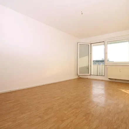 Rent this 4 bed apartment on Weißdornstraße 1 in 04209 Leipzig, Germany
