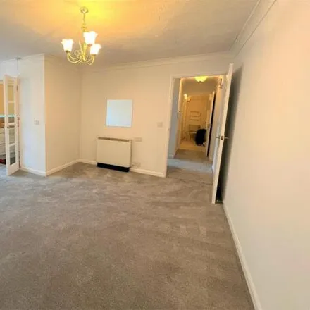 Buy this 1 bed apartment on Warham Road in London, CR2 6LG