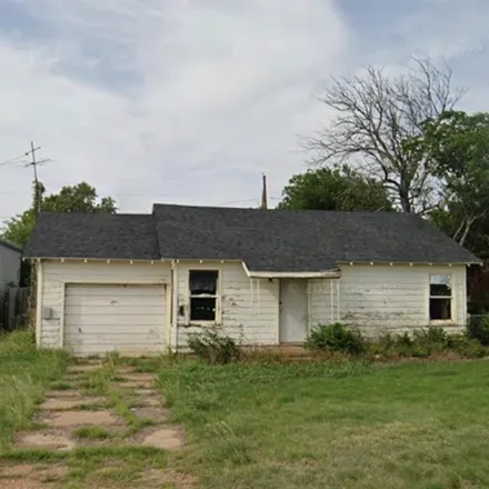 Buy this 2 bed house on 503 West Roosevelt Avenue in Electra, TX 76360