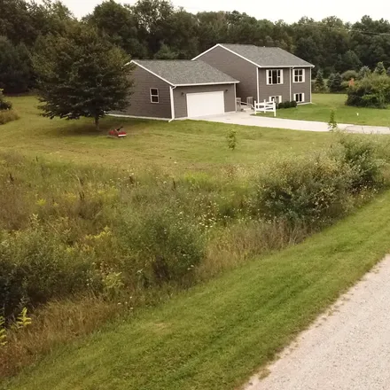 Image 3 - 6966 15 Mile Road Northeast, Sheffield, Courtland Township, MI 49319, USA - House for sale