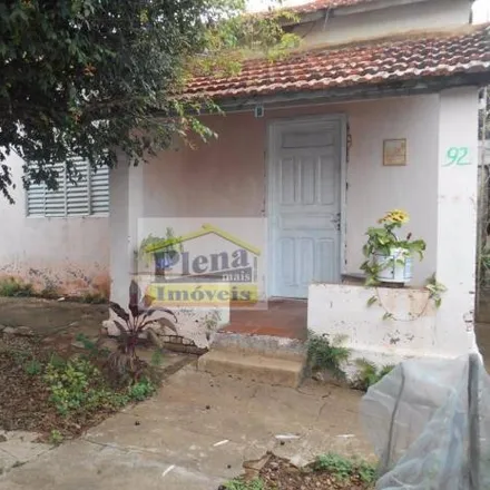 Buy this 2 bed house on Avenida Luís Frutuoso in Vila Santana, Sumaré - SP