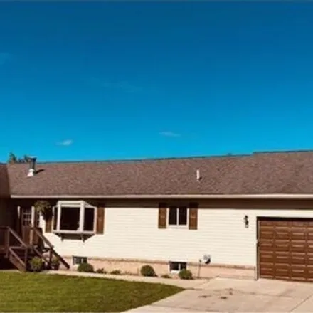 Buy this 5 bed house on 509 16th Ave W in Eveleth, Minnesota