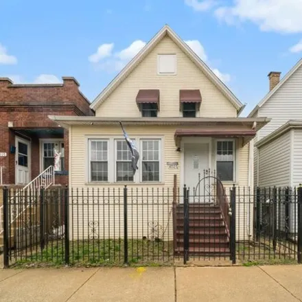 Buy this 4 bed house on 4025 West 24th Street in Chicago, IL 60623