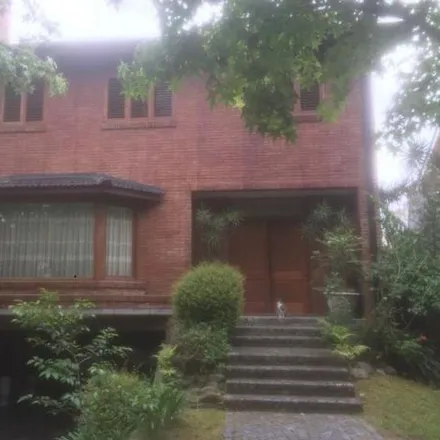 Buy this 5 bed house on Allison Bell 1050 in Centro, 1878 Quilmes