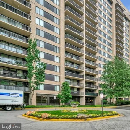 Buy this 1 bed condo on Skyline House West in 3713 South George Mason Drive, Falls Church