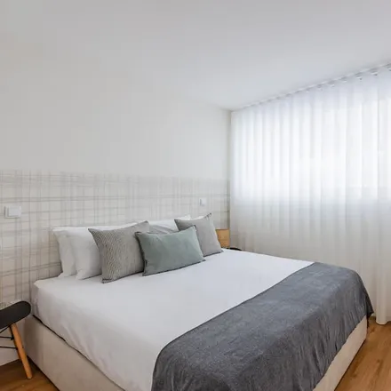 Rent this 1 bed apartment on 4300-060 Distrito de Leiria