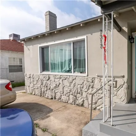 Buy this 5 bed house on 7301 Tujunga Avenue in Los Angeles, CA 91605