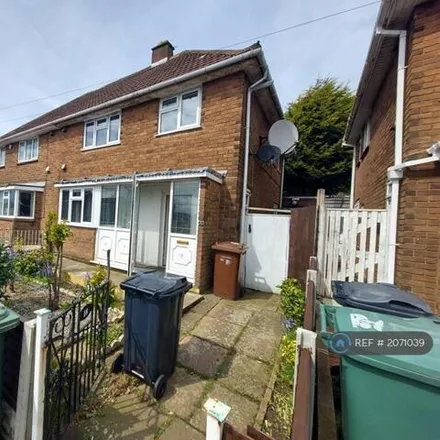 Rent this 4 bed duplex on Brockhurst Crescent in Walsall, WS5 4PH