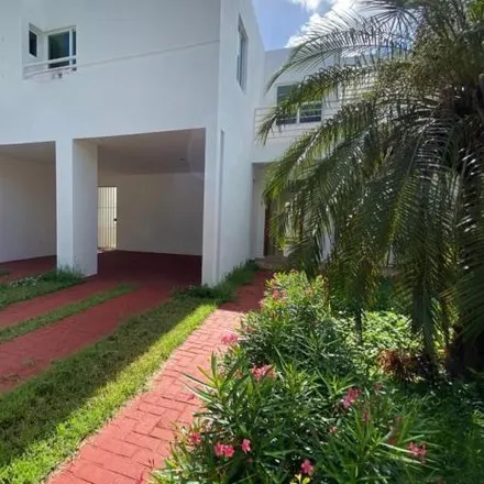Buy this 3 bed house on Avenida Yucatán in Colonia San Esteban, 97138 Mérida