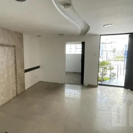 Rent this 15 bed house on Cartec S.A. in Avenida Río Amazonas, 170501