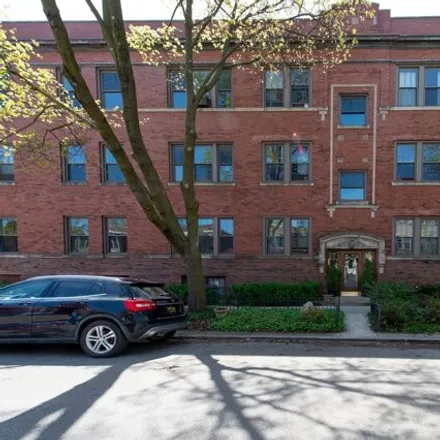 Buy this 2 bed condo on 1253-1255 West Elmdale Avenue in Chicago, IL 60660