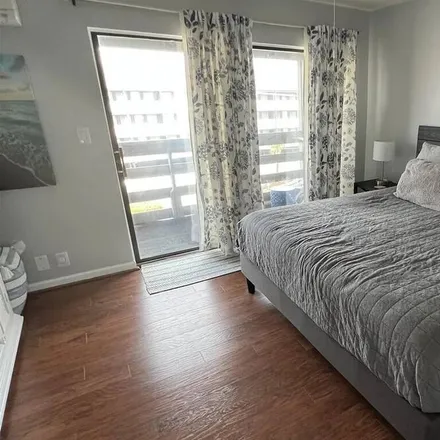 Rent this 1 bed condo on SC