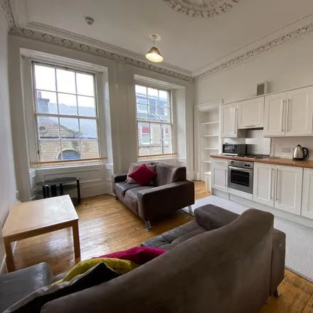 Rent this 5 bed apartment on Pele's Deli in Castle Street, Central Waterfront