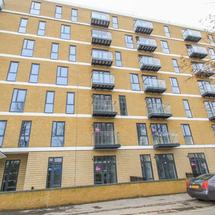 Image 1 - Victoria Avenue, Southend-on-Sea, SS1 9SB, United Kingdom - Apartment for rent