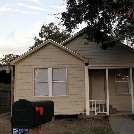 Image 3 - 1015 North Commerce Street, Baytown, TX 77520, USA - House for rent