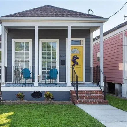 Buy this 3 bed house on 3205 Conti Street in New Orleans, LA 70119