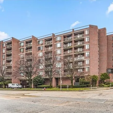 Image 1 - 777 East Birch Street, Fleetwood, City of Mount Vernon, NY 10552, USA - Condo for sale