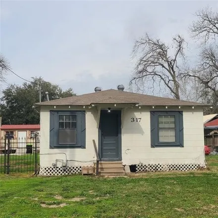 Buy this 2 bed house on 375 East Wayside Avenue in Wharton, TX 77488