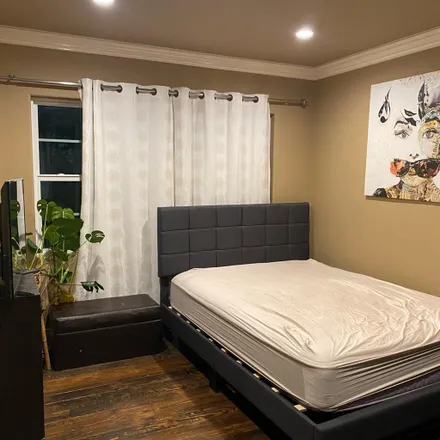 Image 4 - 7091 Bothwell Road, Los Angeles, CA 91335, USA - Room for rent