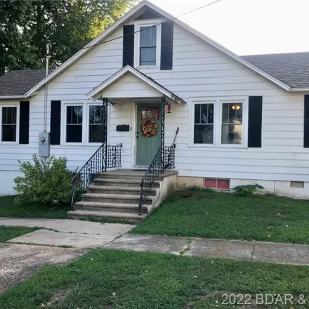 Buy this 3 bed house on North Hunter Avenue in Versailles, Morgan County