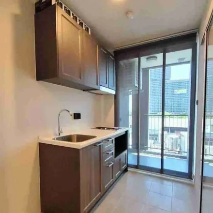 Rent this 1 bed apartment on Phahon Yothin Road in Kaset, Chatuchak District