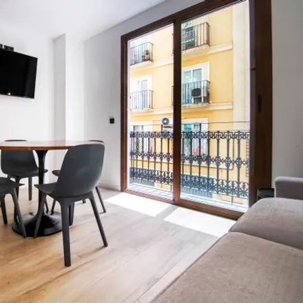 Image 5 - Carrer d'Eixarchs, 46001 Valencia, Spain - Apartment for rent