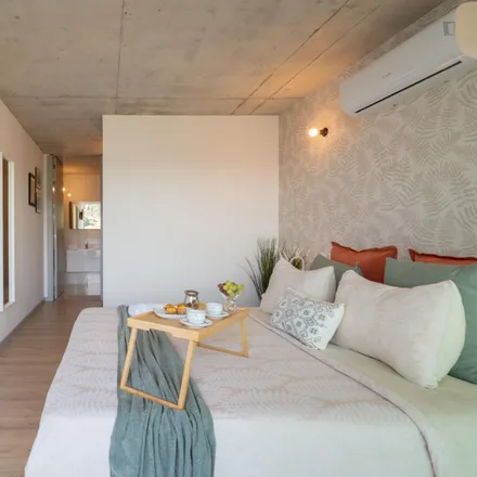Rent this 2 bed apartment on Rua Doutor Alfredo Faria Magalhães in 4431-952 Vila Nova de Gaia, Portugal