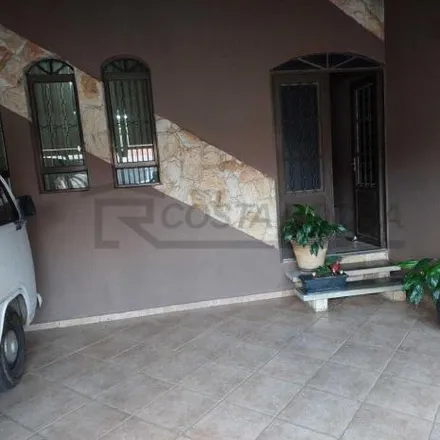 Buy this 2 bed house on Rua Governador Lucas Nogueira Garcez in Jardim Marília, Salto - SP