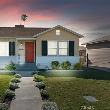 Buy this 2 bed house on 43 Myrtle Street in Bakersfield, CA 93304