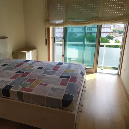 Rent this 3 bed room on unnamed road in 4480-000 Vila do Conde, Portugal