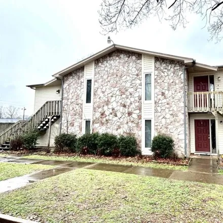 Rent this 2 bed apartment on 2902 6th Street Southwest in West Huntsville, Huntsville