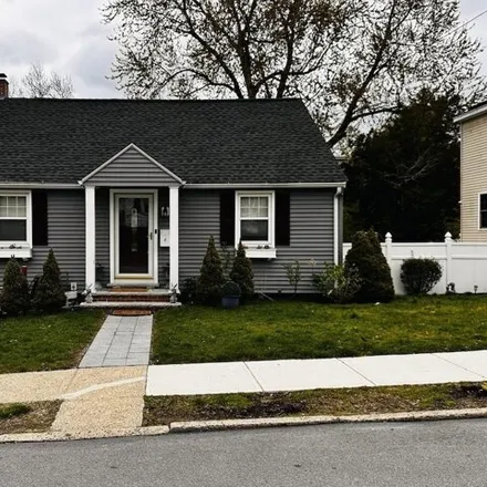 Buy this 3 bed house on 4 Stevens Avenue in Mount Vernon Park, Lawrence