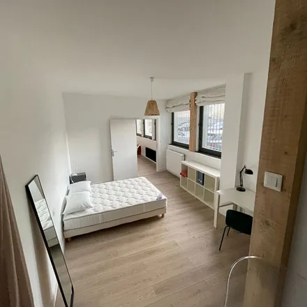Image 3 - 260 Rue Ingres, 59100 Roubaix, France - Apartment for rent
