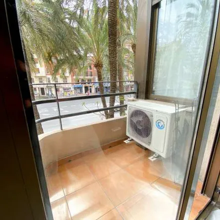 Rent this 4 bed apartment on Carrer del General San Martín in 16, 46004 Valencia