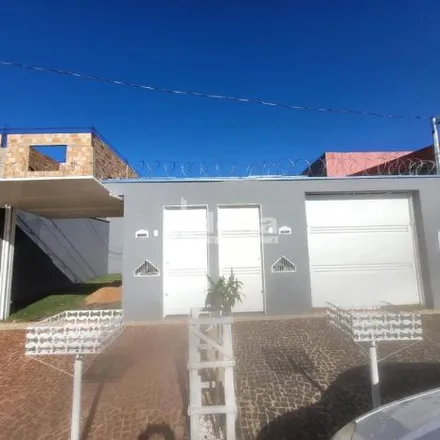 Buy this 3 bed house on Avenida José Candeloro in Monte Hebron, Uberlândia - MG