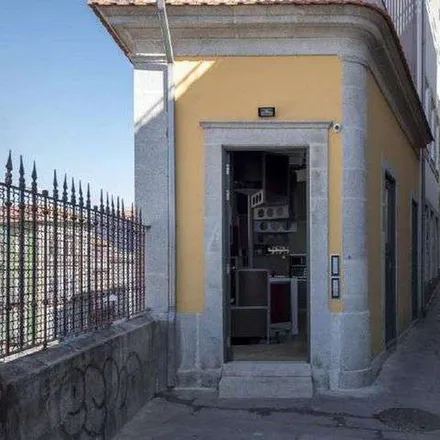 Image 6 - Rua de Mouzinho da Silveira 322, 4050-267 Porto, Portugal - Apartment for rent