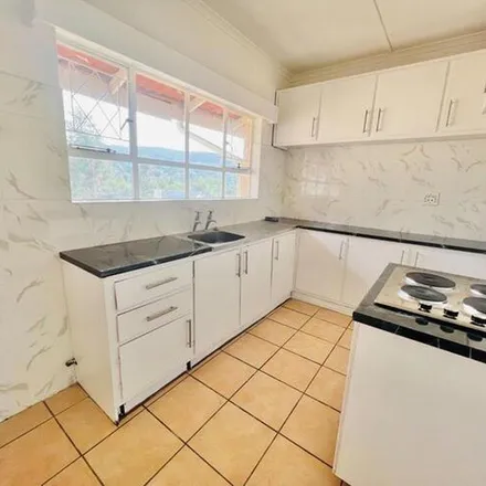 Image 4 - O'Brian Road, Prestbury, Pietermaritzburg, 3201, South Africa - Apartment for rent
