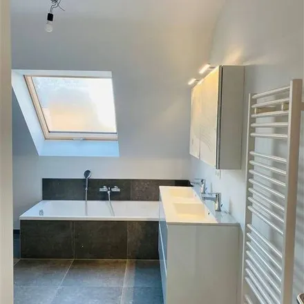 Rent this 3 bed apartment on Doeninge 17 in 9840 De Pinte, Belgium