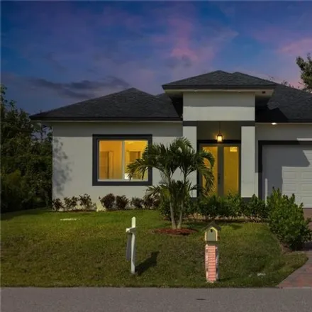 Buy this 3 bed house on 118 Green Pine Park in Rotonda West, Florida