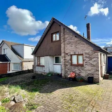 Buy this 3 bed house on Wernlys Road in Pen-y-fai, CF31 4NS