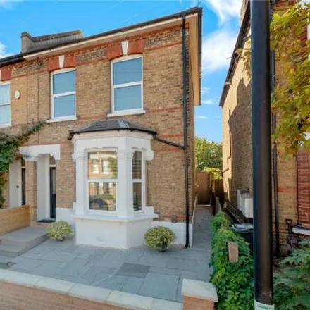 Buy this 4 bed duplex on Selsdon Road in London, SE27 0PF
