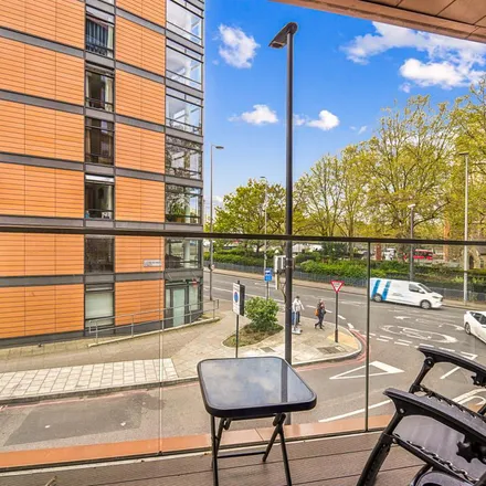 Image 3 - Palace View, 1 Lambeth High Street, London, SE1 7JN, United Kingdom - Apartment for rent