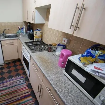Image 5 - 201 Norwood View, Leeds, LS6 1DX, United Kingdom - House for rent