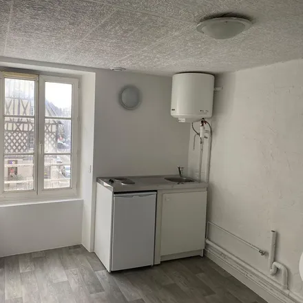 Image 3 - 36 Rue de Paris, 77140 Nemours, France - Apartment for rent